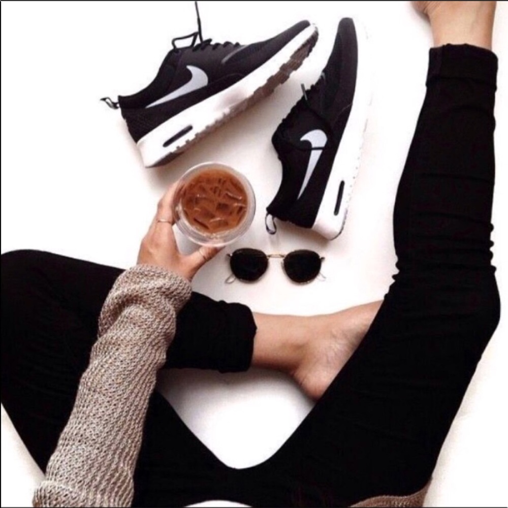 NWT Nike Air max Thea black - Picture 4 of 7